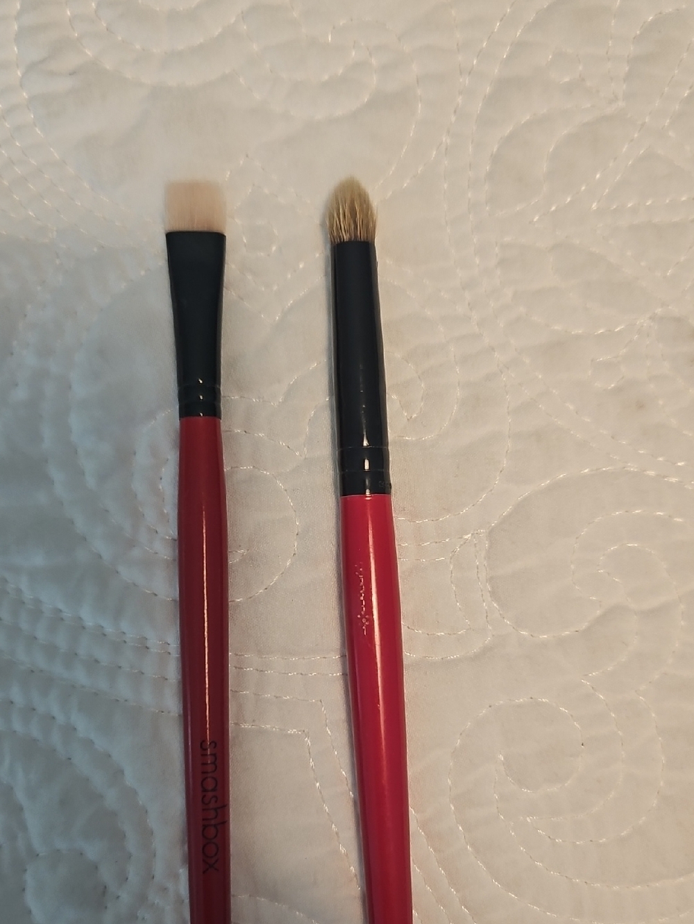 Smashbox Red and Black Eye Makeup Brushes Duo